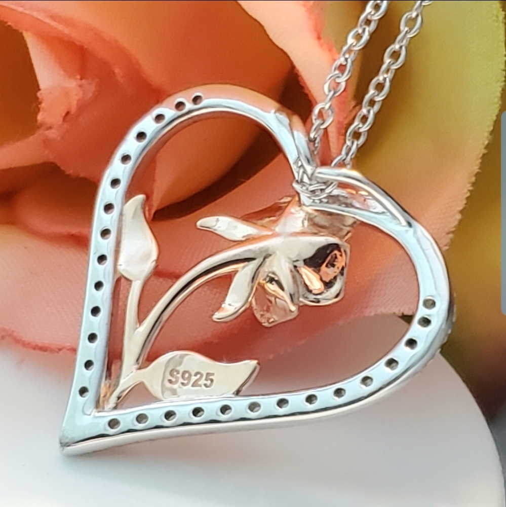 NEW S925 Winter Rose Heart Necklace - Picture 5 of 8